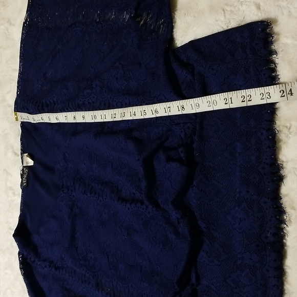 Venus Top Womens Size Small Blue Lace Butterfly Sleeve - Picture 8 of 10